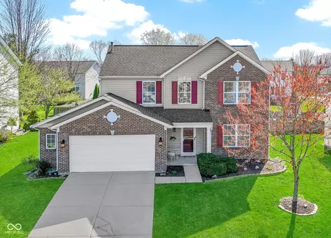11741 Langham Crescent Ct, Fishers, IN 46037