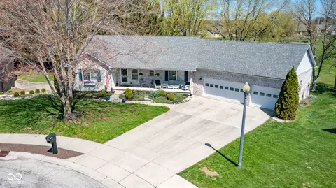941 Deer Field Ct, Greencastle, IN 46135