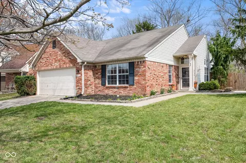 5105 Hawks Crescent Ct, Indianapolis, IN 46254