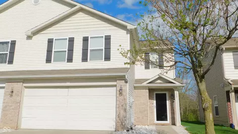 1139 Topp Creek Dr, Indianapolis, IN 46214