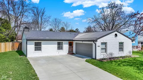 1280 Casco Bay Cir, Cicero, IN 46034