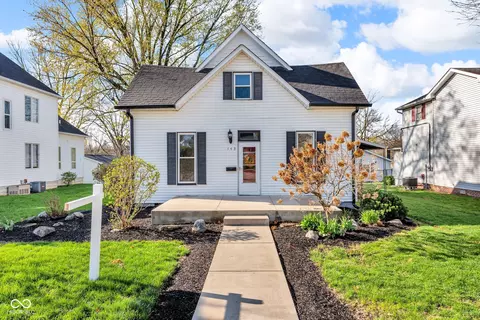 143 W Washington St, Mooresville, IN 46158