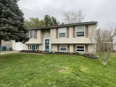 6225 Roberts Creek Ln, Indianapolis, IN 46221