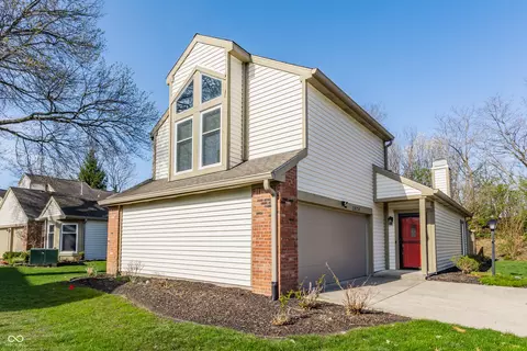 11674 Buttonwood Dr, Carmel, IN 46033