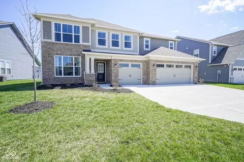 2237 S Copperstone Dr, New Palestine, IN 46163