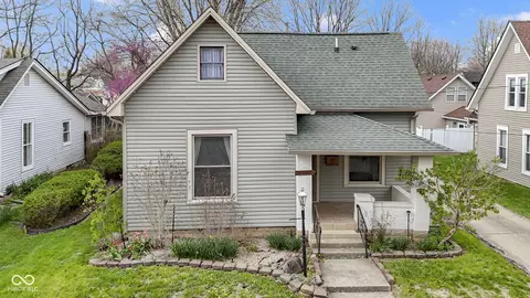 304 W 4th St, Greenfield, IN 46140