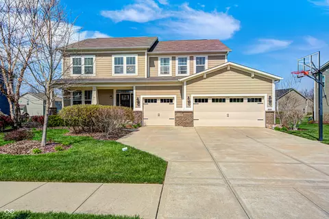 4644 Shelby Cir, Greenwood, IN 46143