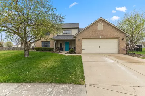 1014 Sugar Maple Dr, Greenwood, IN 46143