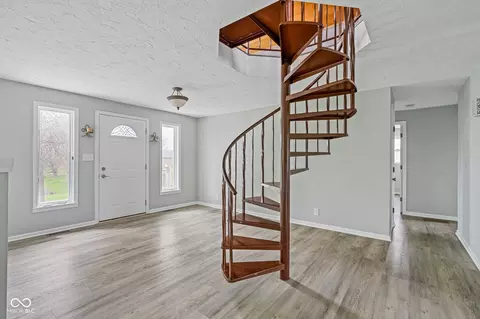 Entry Way - 8394 S 600 W, Pendleton, IN 46064 photo 1 of 3