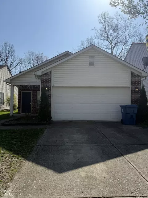 8219 Lake Tree Ln, Indianapolis, IN 46217