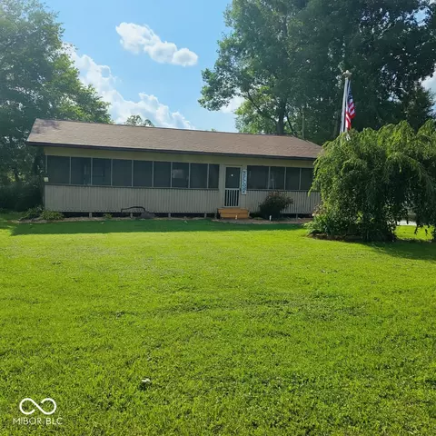 474 Mill, Coatesville, IN 46121