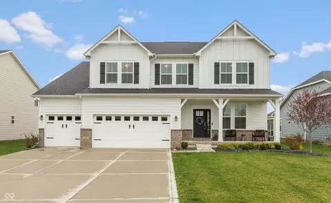 8160 Shaldon Ct, Zionsville, IN 46077