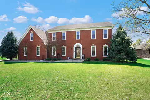 7265 Derbyshire Dr, Cumberland, IN 46229