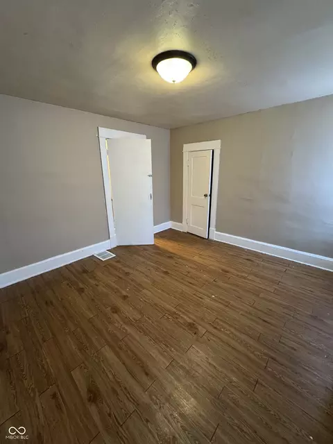 3528 E 10th St, Indianapolis, IN 46201 photo 14