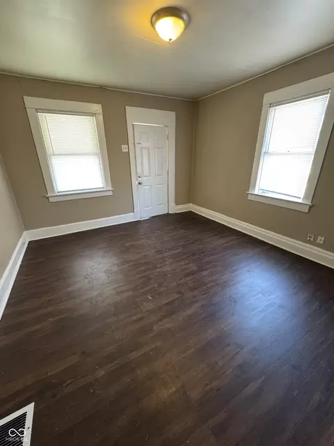 3528 E 10th St, Indianapolis, IN 46201 photo 5