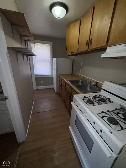 3528 E 10th St, Indianapolis, IN 46201 photo 8