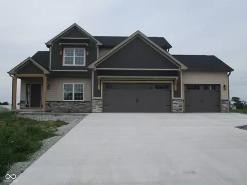 1426 Redwood Dr, Crawfordsville, IN 47933