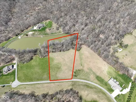 3276 Eagles Pt, Martinsville, IN 46151