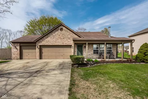 2034 Milburn Dr, Brownsburg, IN 46112