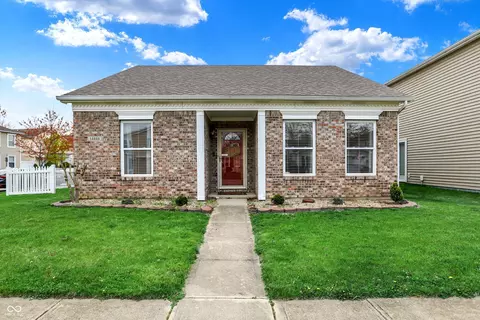 14444 Black Farm Dr, Noblesville, IN 46060