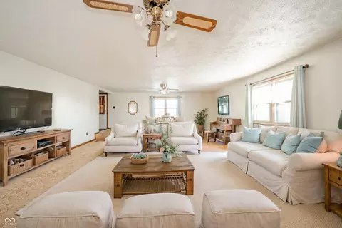 Living - 9056 E 650 N, Wilkinson, IN 46186 photo 1 of 10