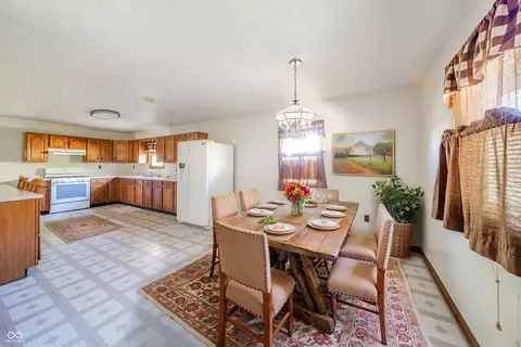 Dining - 9056 E 650 N, Wilkinson, IN 46186 photo 1 of 2