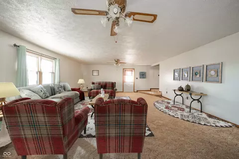 Living - 9056 E 650 N, Wilkinson, IN 46186 photo 3 of 10