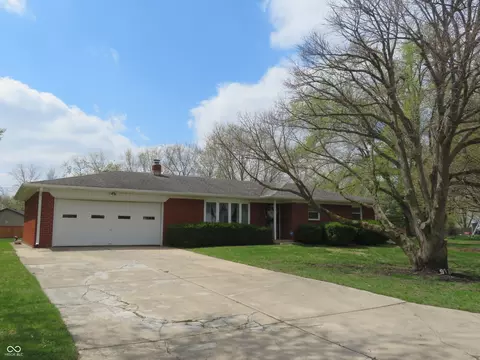 9113 Church Rd, Brownsburg, IN 46112
