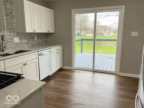 Kitchen - 7440 S 250 W, Pendleton, IN 46064 photo 4 of 5