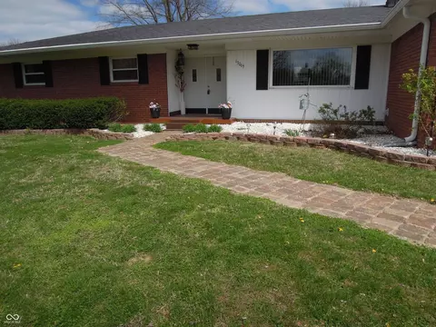 13065 Allman Dr, Mooresville, IN 46158