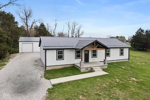 5638 N Terry Rd, Austin, IN 47102