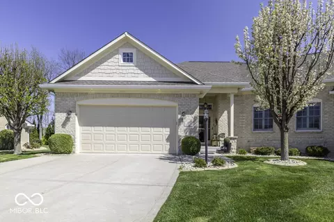 537 Weyworth Pl, Greenwood, IN 46142