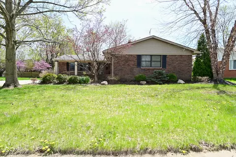 1229 Dallas Dr, Plainfield, IN 46168
