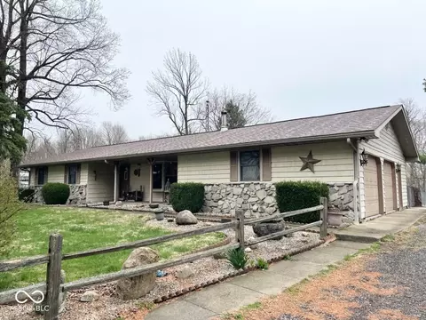 5318 W Gas Line Rd, Frankfort, IN 46041