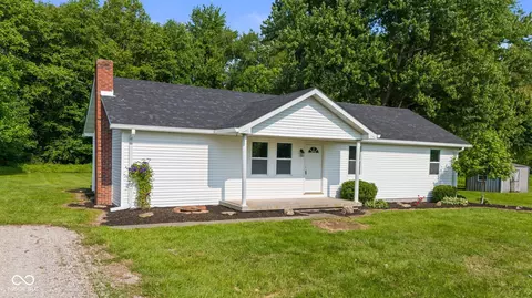 3255 N Coffee Pot Rd, Austin, IN 47102
