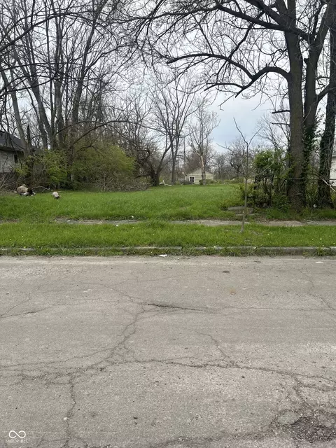 3018 Station St, Indianapolis, IN 46218