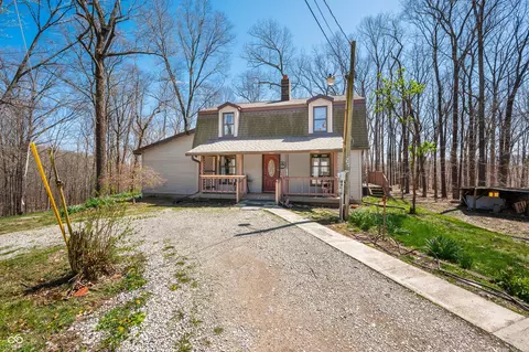 8847 E Northshore Dr, Unionville, IN 47468