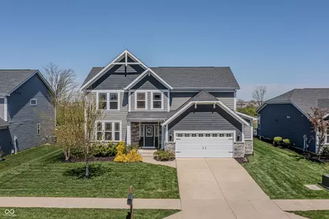 6472 W Treeline Ln, Mccordsville, IN 46055