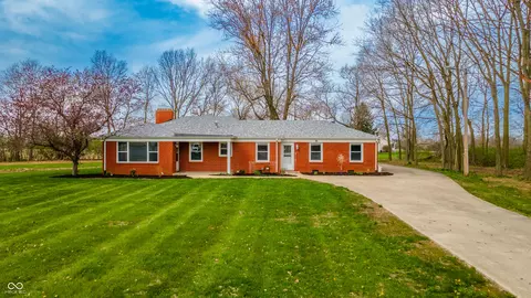 1911 N Rangeline Rd, Anderson, IN 46012