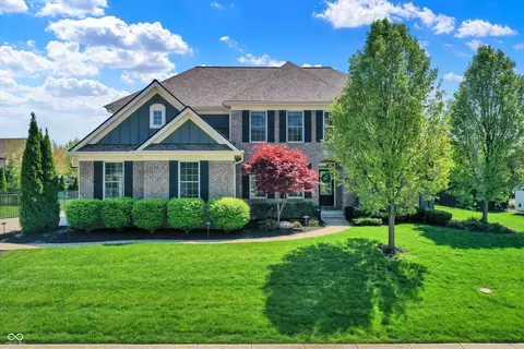 11509 Wildlife Ct, Zionsville, IN 46077