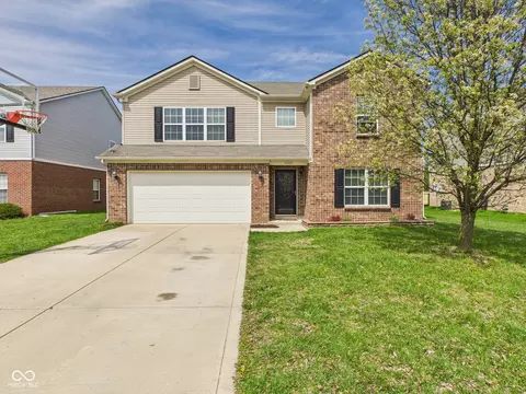 11840 Geyser Ct, Fishers, IN 46038