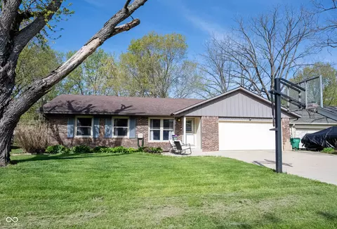 30 Sleepy Hollow Ct, Westfield, IN 46074