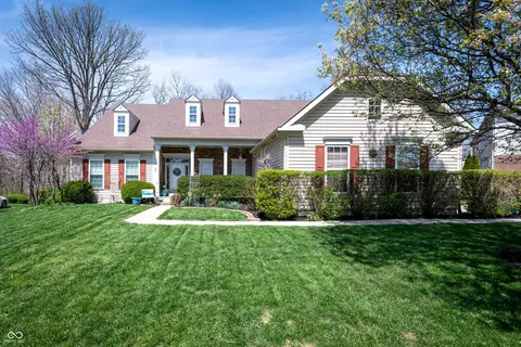 1770 Valleywood Dr, Avon, IN 46123