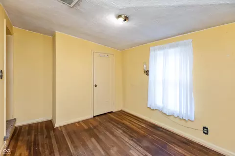 415 S East St, Plainfield, IN 46168 photo 12