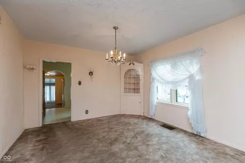 415 S East St, Plainfield, IN 46168 photo 6