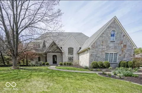 10628 Walnut Creek Dr W, Carmel, IN 46032