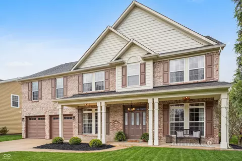4411 Westminster Pl, Columbus, IN 47201