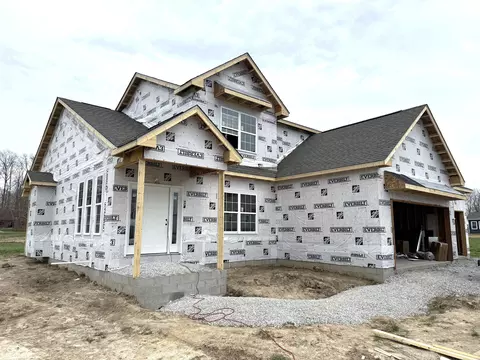 1174 Redwood Dr, Crawfordsville, IN 47933