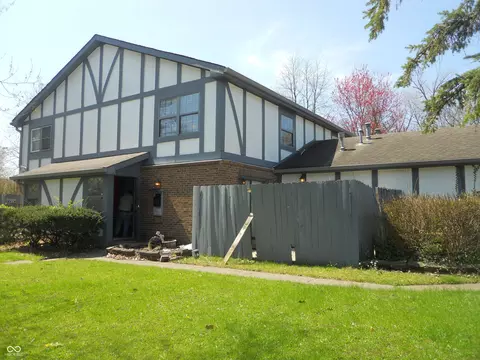 3744 Tudor Park Dr #2, Indianapolis, IN 46235