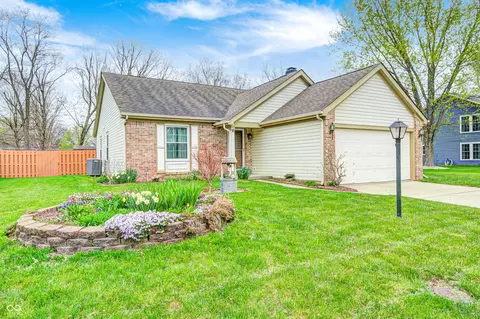5126 Shadow Pointe Dr, Indianapolis, IN 46254